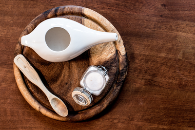 neti pot with salt for sinus issues 